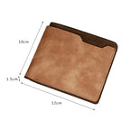 Carteira de couro masculina marrom claro exibida em fundo branco com medidas de 12 cm por 10 cm e 1,5 cm de espessura.